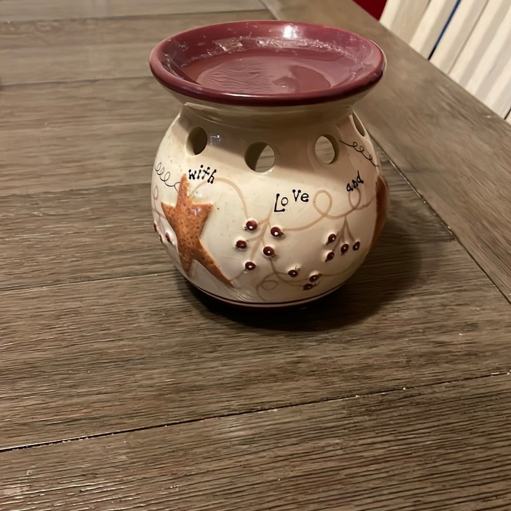 Gently used Linda Spivey tart burner Hearts and Stars Primitive Style